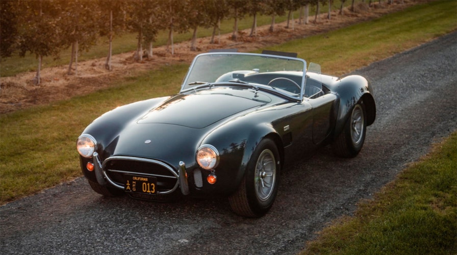 Carroll Shelby's 1965 Shelby 427 Cobra sold for $6 million | Fox News