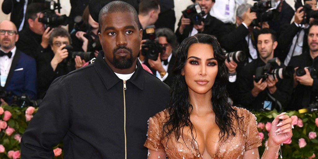 Kanye West accuses Kim Kardashian of 'stopping' him from taking their kids to Chicago - Vimarsana News