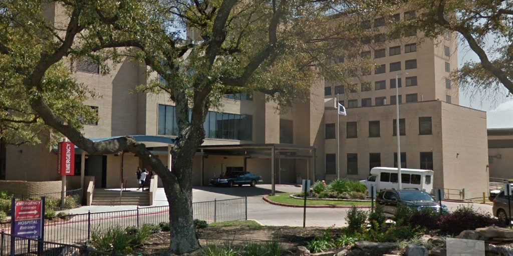 Louisiana hospital locked down after knife-wielding man attacks 2 nurses: reports - Vimarsana News