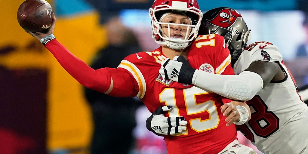 Column: Patrick Mahomes no lock to win 'a ton' of Super Bowls