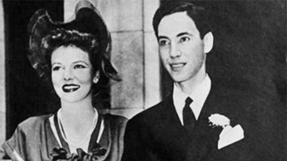 Elissa Landi married Curtis Thomas in 1943.