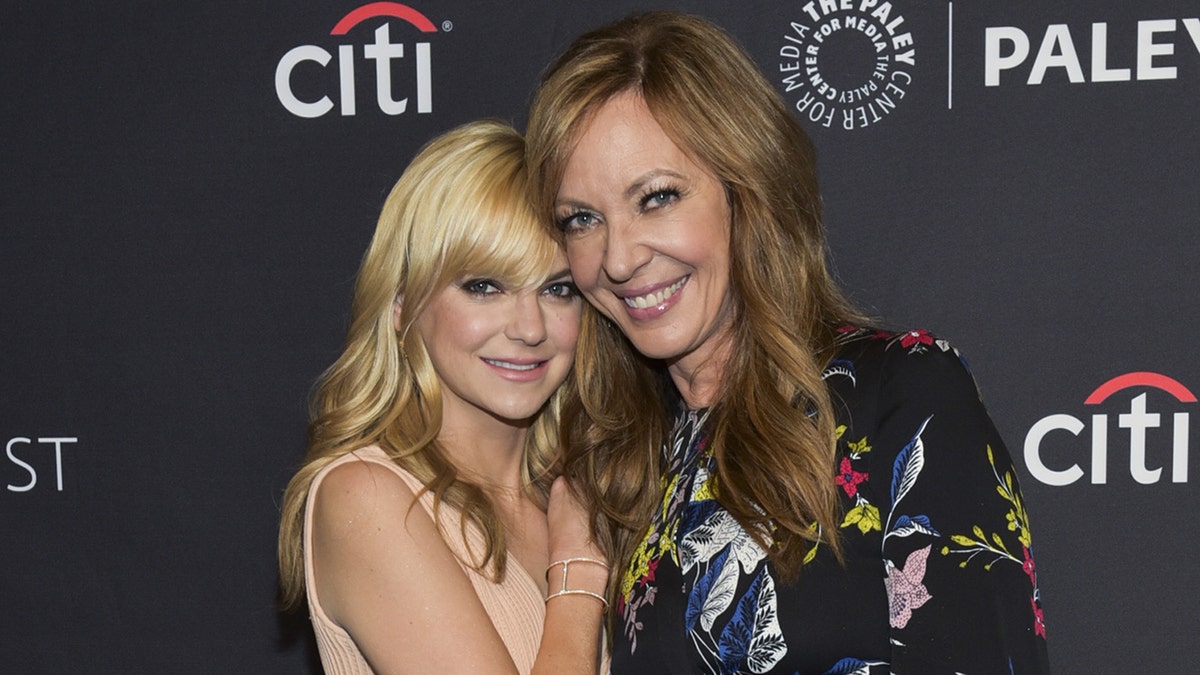 Popular CBS sitcom 'Mom' will conclude in May. Anna Faris (L) and Allison Janney (R) co-starred on the show together.
