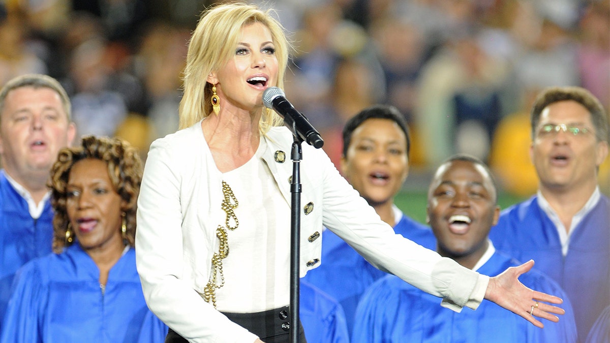 Faith Hill's performance of the national anthem at Super Bowl XXXIV was widely acclaimed. (Photo by Jeff Kravitz/FilmMagic via Getty Images)