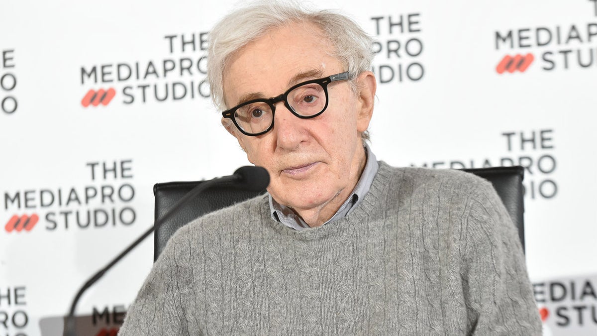 Woody Allen films a movie in San Sebastian