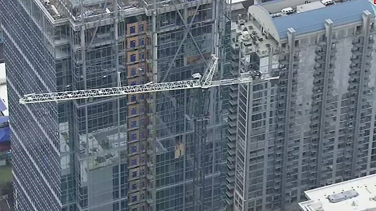 Loose Crane In Atlanta Triggers Evacuation Road Closure Fox News