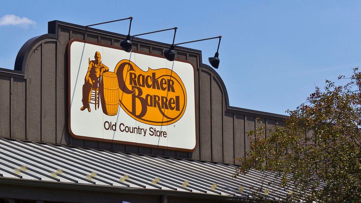 Photo shows the outside of a Cracker Barrel location
