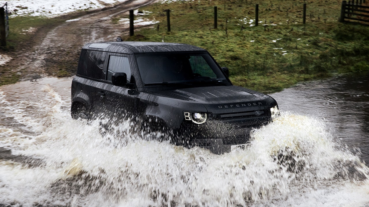defender-v8-1.jpg?ve=1&tl=1