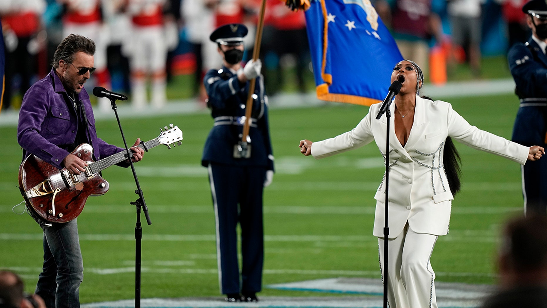 who sang the national anthem at the super bowl 2021