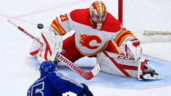 Nylander scores twice, Maple Leafs beat Flames 2-1 in OT