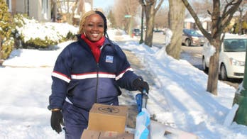 Chicago USPS mail carrier helped rescue 89-year-old woman who fell and couldn’t get up