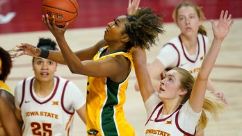 Scared smile: Baylor's Richards recovers from spinal injury