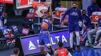 Knicks send Rockets to fifth straight loss with 121-99 win