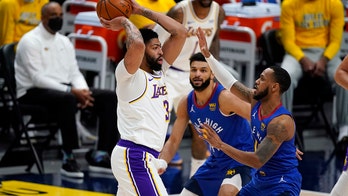 Lakers F Anthony Davis set for MRI on strained Achilles