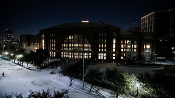 Winter weather in Texas impacts pro, college sports