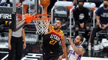 Clarkson, streaking Jazz win showdown vs Simmons, 76ers