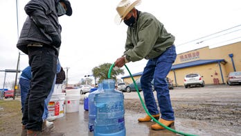 Some Texas homes, businesses see power restored -- though many still without safe drinking water
