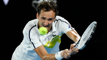 Medvedev's streak at 20; faces Djokovic in Australian final