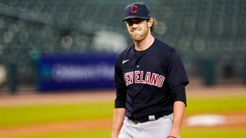 Indians broadcaster rips fan upset about team's loss: 'You're an idiot'