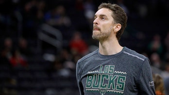 Pau Gasol says he's going home, signing again with Barcelona