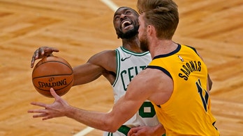 Walker's season-high 32 lifts Celtics over Pacers 118-112