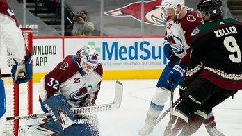 Avalanche hold on in final seconds for 3-2 win over Coyotes