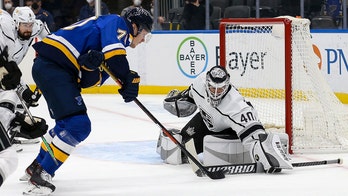 Petersen helps Kings beat Blues 2-1 for 6th straight win