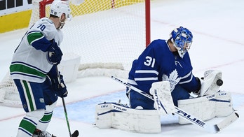 Maple Leafs complete 3-game sweep of Canucks with 3-1 win