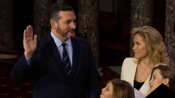 Ted Cruz's wife, Heidi, invited neighbors to join Cancun trip in leaked texts: Report