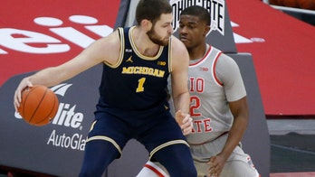Dickinson's 22 lifts No. 3 Michigan over No. 4 Ohio St 92-87