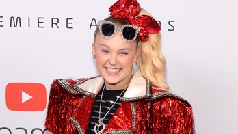 JoJo Siwa to compete as part of first same-sex pairing on 'Dancing With the Stars'