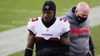 Bucs' Jordan Whitehead playing in Super Bowl LV with torn labrum, other shoulder injuries: report