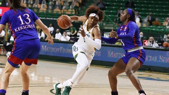 NaLyssa Smith another double-double as No. 8 Baylor beats KU