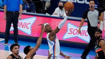 Gilgeous-Alexander scores 42 as Thunder top Spurs 102-99