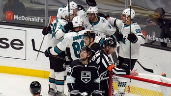 Sharks score late, then sink Kings 4-3 in shootout
