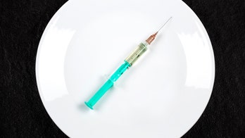 Restaurants beginning to offer discounts for vaccinated customers to honor essential workers, encourage others