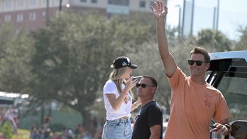 Tom Brady warns Stanley Cup can still be thrown: 'Everything feels lighter' after some tequila