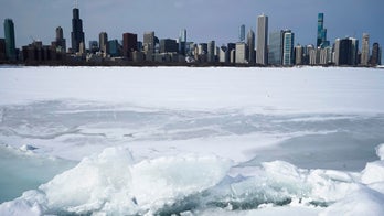 Winter storm forecast: Major Midwest, Northeast cities to get around a foot of snow