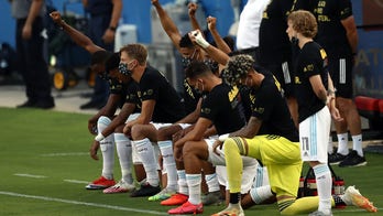 US Soccer members vote to scrap ban on kneeling during national anthem