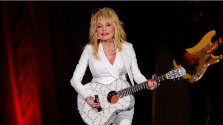 Dolly Parton’s old property-turned-venue offers free weddings to couples impacted by wildfires