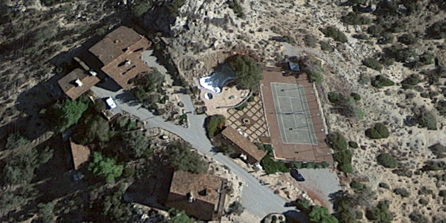 An aerial view of Frank Sinatra's Palm Desert escape Villa Maggio. (Google Maps).