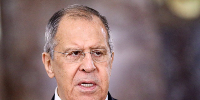 Sur cette photo publiée par le service de presse du ministère russe des Affaires étrangères, le ministre russe des Affaires étrangères Sergueï Lavrov s'exprime lors d'une réunion à Moscou, en Russie, le mercredi 10 février 2021 (Service de presse du ministère russe des Affaires étrangères via AP)