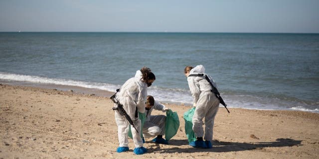 Israel Beaches Covered In Tar After Oil Spill Fox News