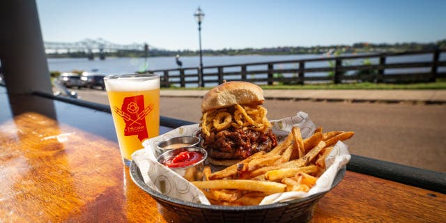 The city also has a reputation for southern food. In 2008, the "Cookie capital of the world."