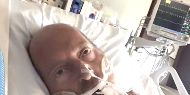 Chris Sickel, un piloto de Southwest Airlines de 49 años, finalmente se va a casa después de una batalla de dos meses contra COVID-19 en un hospital de Georgia. (Chris Sickel)