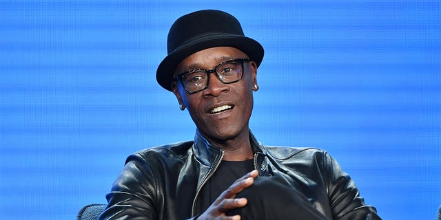 Don Cheadle is starring in a new commercial alongside his lookalike brother Colin for Michelob ULTRA Organic Seltzer.