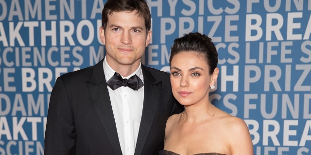 Kutcher y Kunis se comprometieron a igualar las donaciones de hasta  millones.