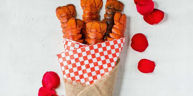 The Maine Lobster Marketing Collaborative has brought back its lobster tail bouquet-making kits for Valentine's Day 2022. 