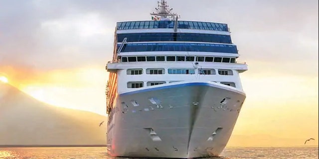 Du thuyền vòng quanh thế giới OceaniaCruise