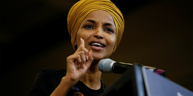 U.S. Representative Ilhan Omar (D-MN) introduces Democratic 2020 U.S. presidential candidate and U.S. Senator Bernie Sanders (I-VT) at a campaign event in Nashua, New Hampshire, U.S., December 13, 2019. REUTERS/Elizabeth Frantz - RC2PUD9RWMHC