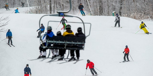 8 Year Old Plunges Nearly 25 Feet From Maine Ski Lift Fox News